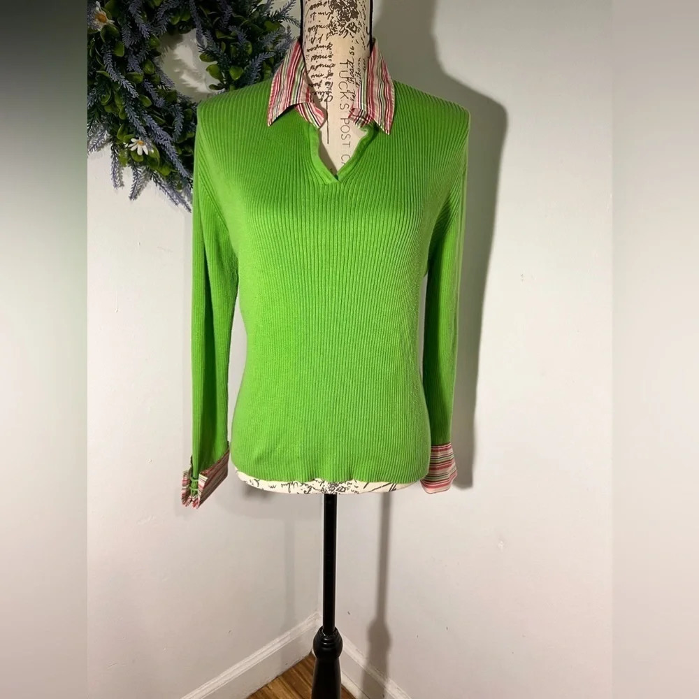 Vintage West Palm, L, knit ribbed V-neck, cotton  striped collar and button cuff